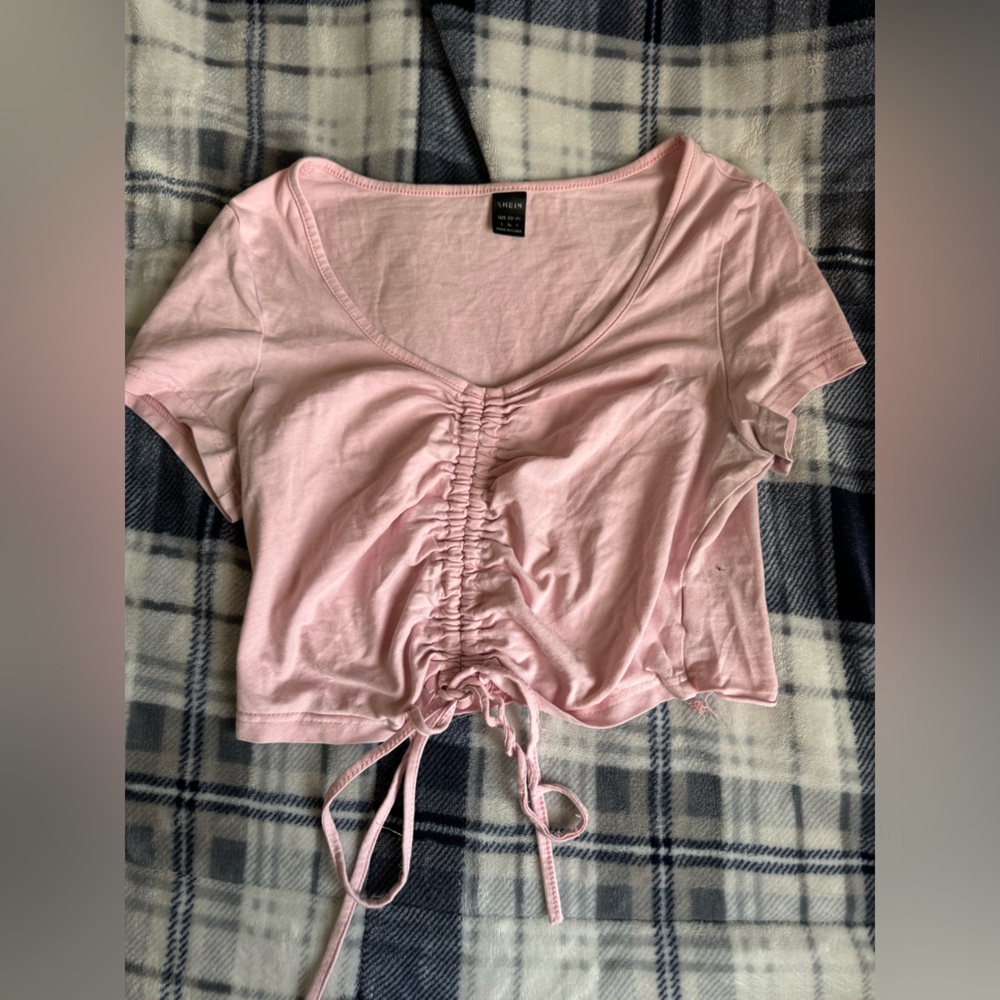 SHEIN T Shirt